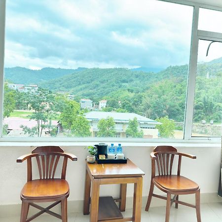 Quy Anh Hotel Bao Lac Town エクステリア 写真