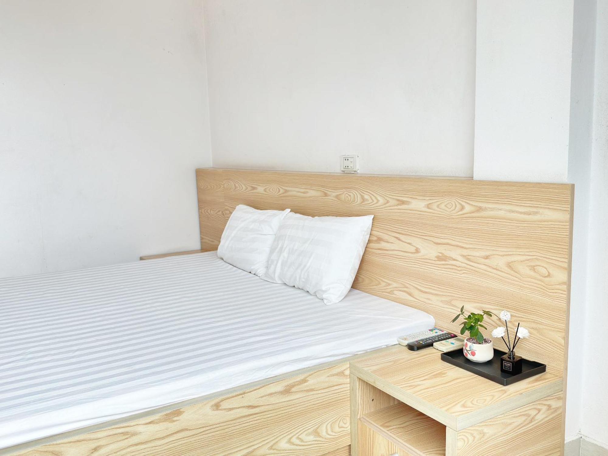 Quy Anh Hotel Bao Lac Town エクステリア 写真