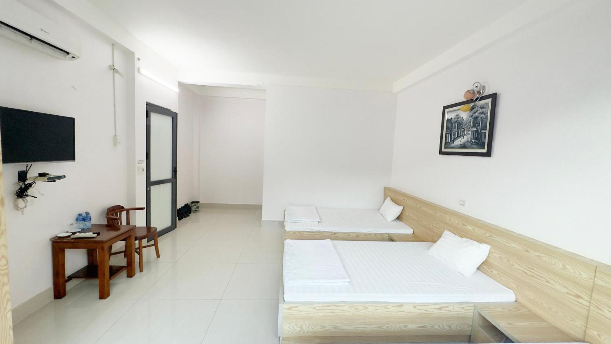Quy Anh Hotel Bao Lac Town エクステリア 写真