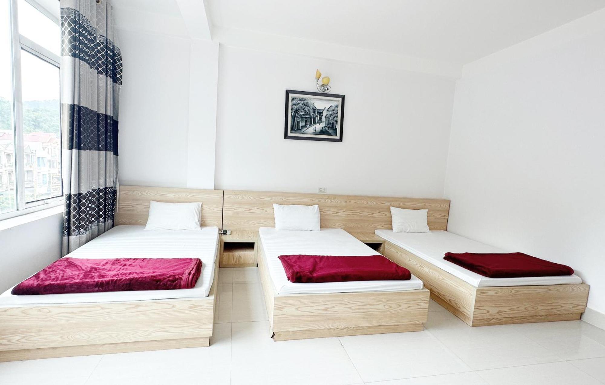 Quy Anh Hotel Bao Lac Town エクステリア 写真